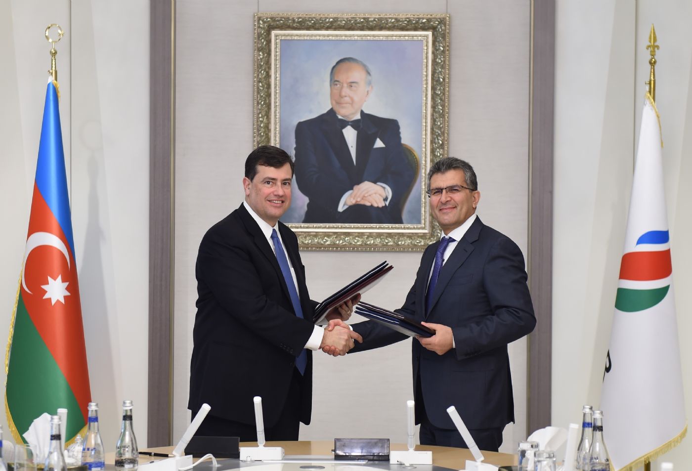 SOCAR and BP explore the creation of a new petrochemicals joint venture